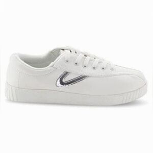 Like new TRETORN NYLITE Women's Plus White Vintage Size 6.5M